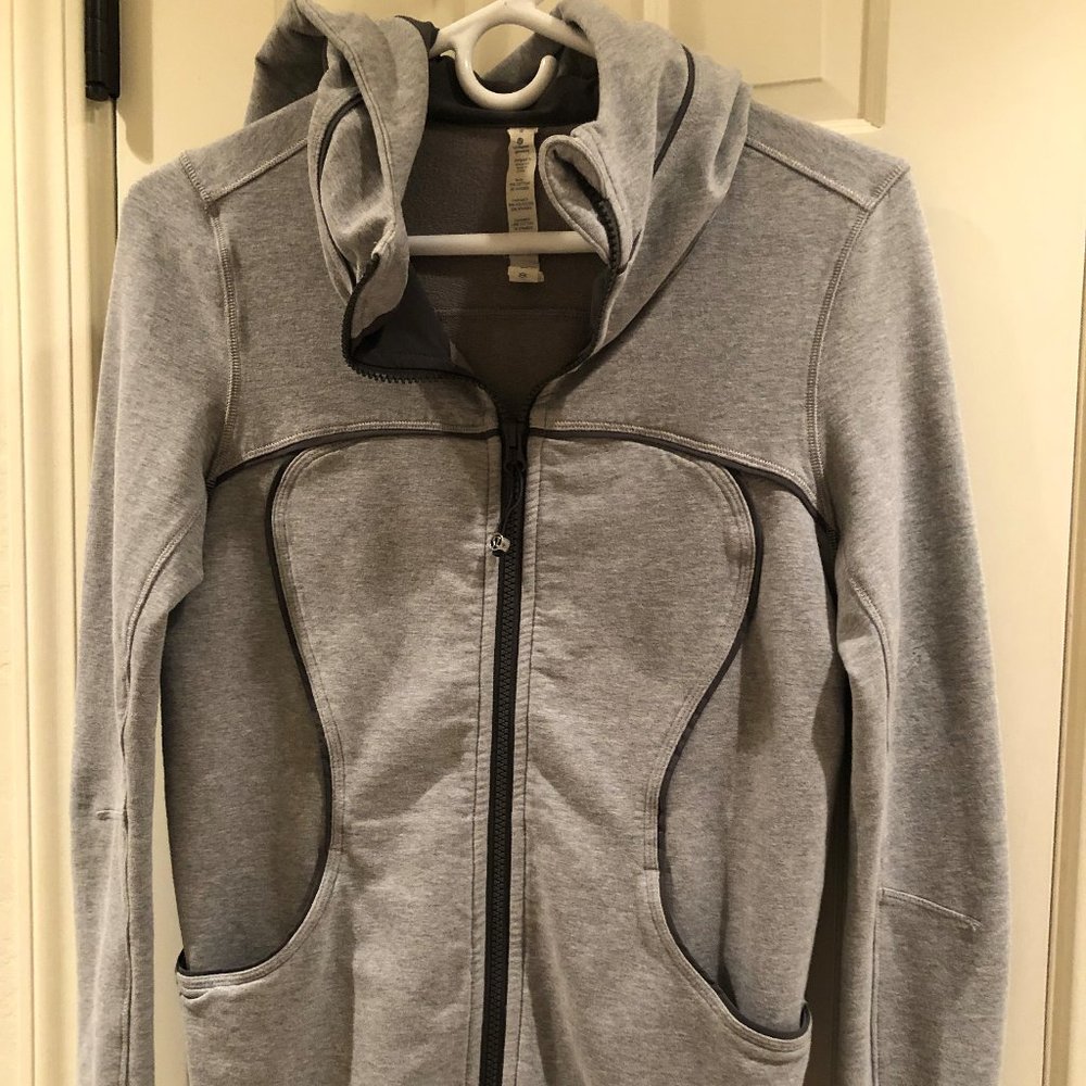 Lululemon Grey Zip up Running Jacket with Hood size 6